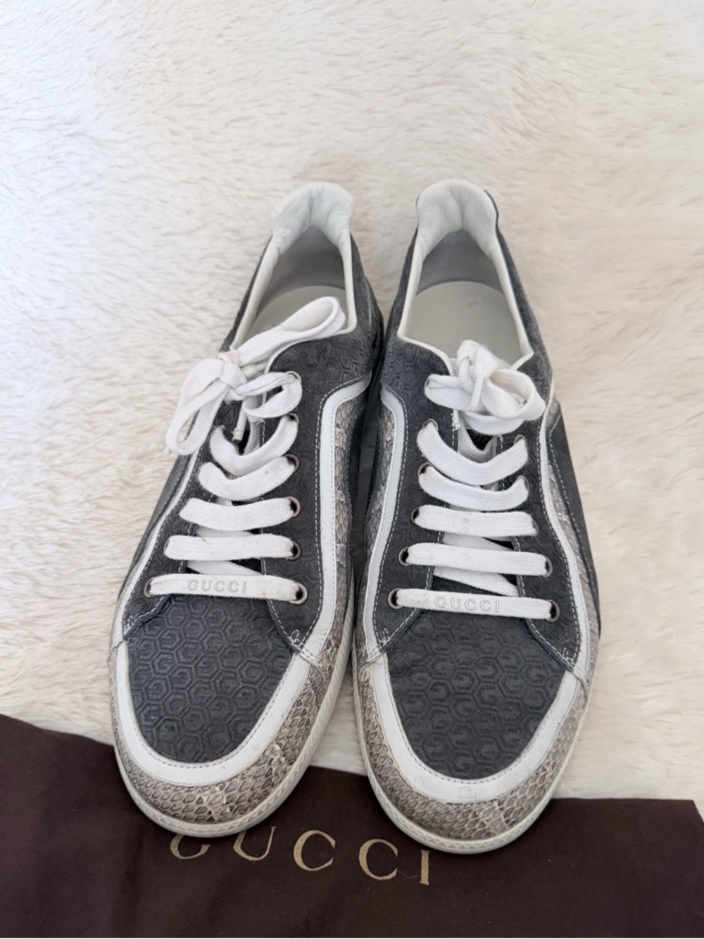 Gucci Men’s Gray and White Low-Top Sneakers